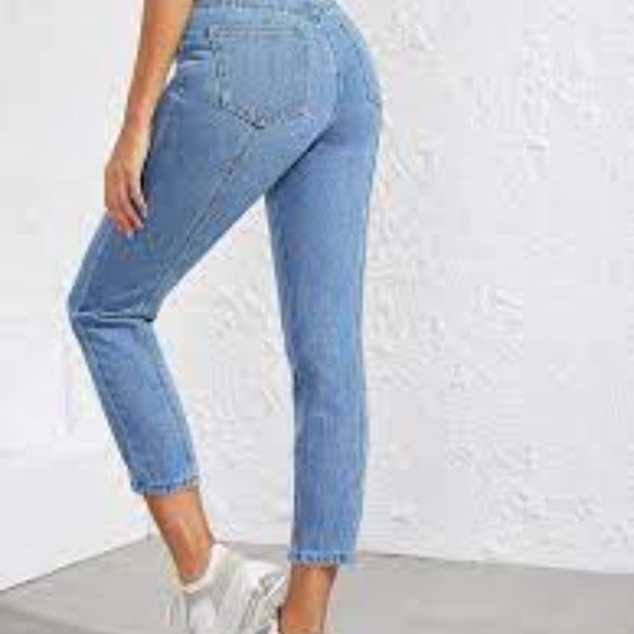 Button Front Pocket Jeans - Picture 2 of 2